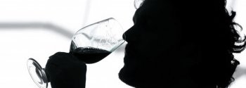 Il trucco per degustare un vino è una questione di retrogusto: scopri
