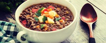 Le zuppe di primavera: fresche, profumate e digestive: scopri