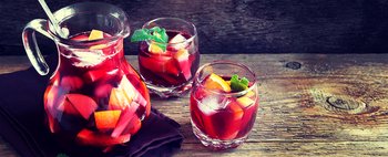 Sangria italiana: Lambrusco, frutta, zucchero e tanta simpatia: scopri