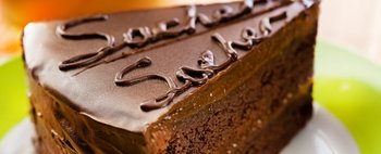 Torta Sacher: la tentazione si fa dolcissima, e al cioccolato!: scopri